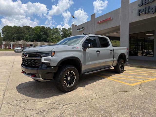 2024 Chevrolet Silverado 1500 4WD Crew Cab Short Bed ZR2