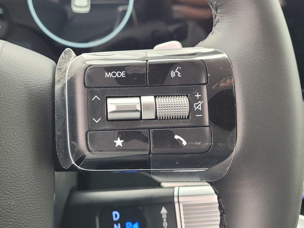 2026 Hyundai Santa Fe Limited - Photo 17