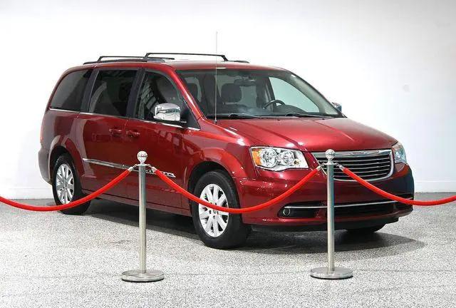2011 Chrysler Town & Country Touring-L for sale in Hollywood, FL