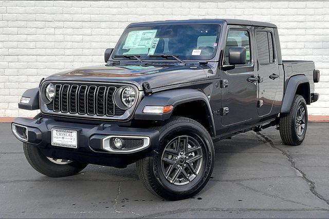 2026 Jeep Gladiator GLADIATOR SPORT S 4X4 2026 Jeep Gladiator GLADIATOR SPORT S 4X4