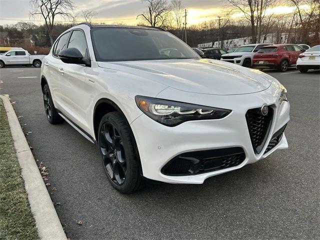 2025 Alfa Romeo Stelvio STELVIO AWD