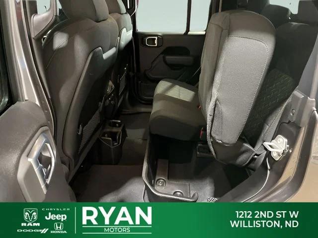 2026 Jeep Gladiator Sport