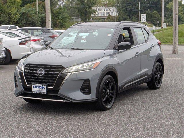 2024 Nissan Kicks SR Xtronic CVT