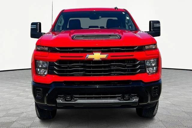 2025 Chevrolet Silverado 2500HD 4WD Crew Cab Standard Bed Custom