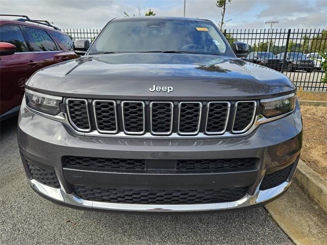 2022 Jeep Grand Cherokee L Laredo 4x2