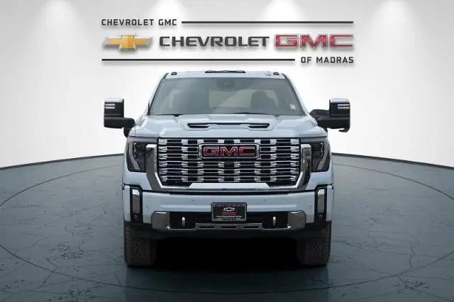 2026 GMC Sierra 2500HD Crew Cab, Standard Bed, Denali, 4WD