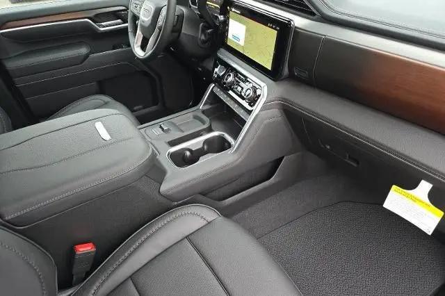 2026 GMC Sierra 2500HD Crew Cab, Standard Bed, Denali, 4WD