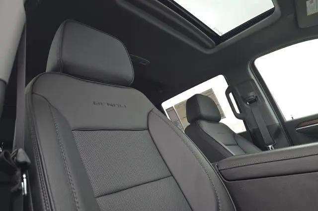 2026 GMC Sierra 2500HD Crew Cab, Standard Bed, Denali, 4WD