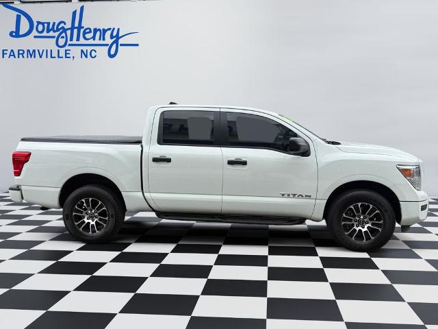 2024 Nissan Titan Crew Cab SV 4x4