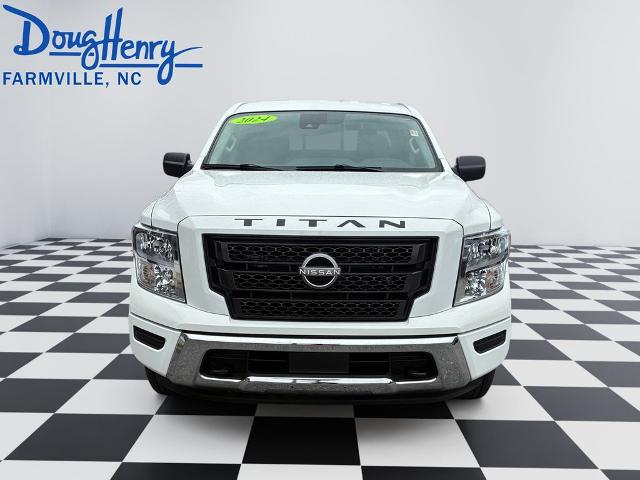2024 Nissan Titan Crew Cab SV 4x4