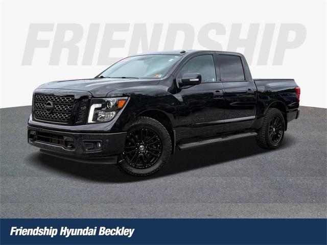 2019 Nissan TITAN SV