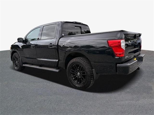 2019 Nissan TITAN SV