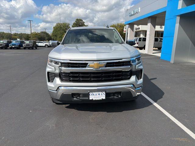 2022 Chevrolet Silverado 1500 4WD Double Cab Standard Bed LT with 2FT