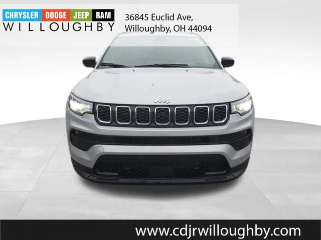 2024 Jeep Compass Latitude Lux FWD