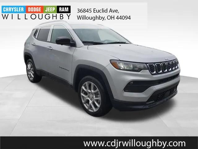 2024 Jeep Compass Latitude Lux FWD
