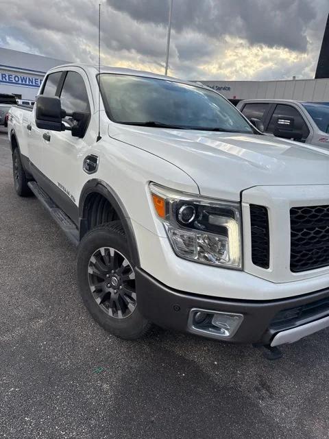 2017 Nissan TITAN XD PRO-4X Diesel