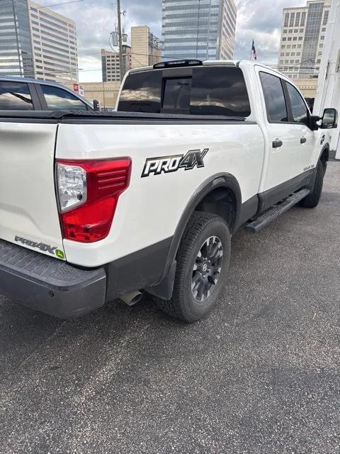 2017 Nissan TITAN XD PRO-4X Diesel