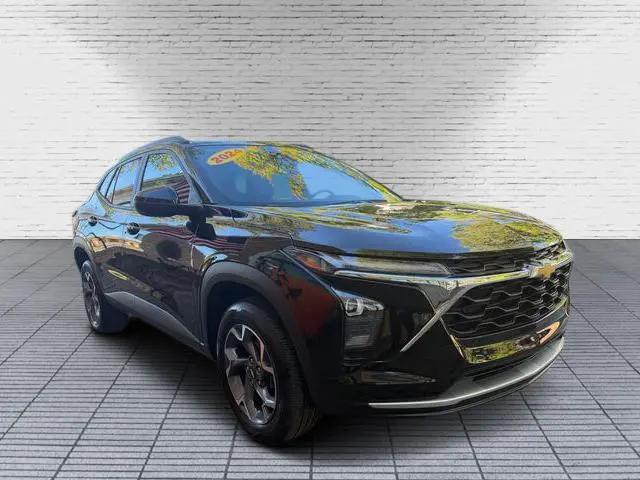 2024 Chevrolet Trax FWD LT