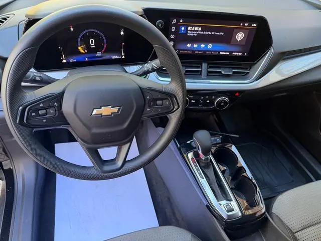 2024 Chevrolet Trax FWD LT