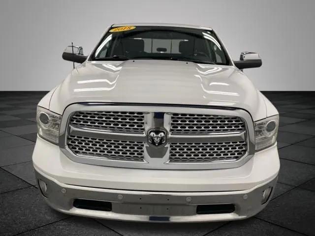 2018 RAM 1500 Laramie Crew Cab 4x4 57 Box 2018 RAM 1500 Laramie Crew Cab 4x4 57 Box