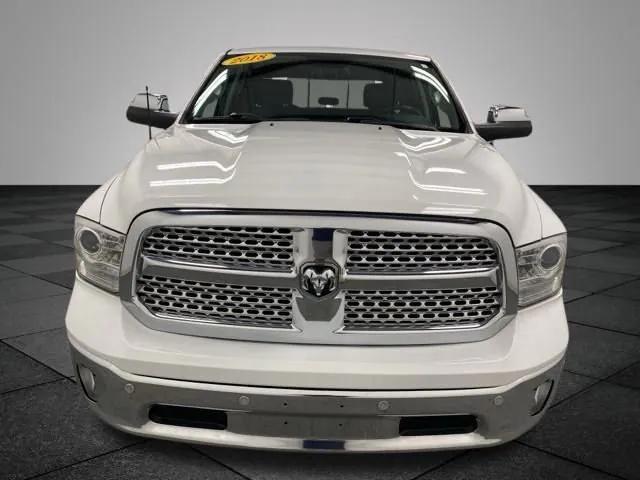 2018 RAM 1500 Laramie Crew Cab 4x4 57 Box