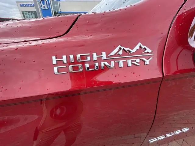 2023 Chevrolet Tahoe 4WD High Country