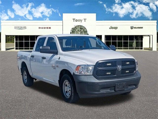 2021 RAM 1500 Classic Tradesman Crew Cab 4x4 57 Box 2021 RAM 1500 Classic Tradesman Crew Cab 4x4 57 Box