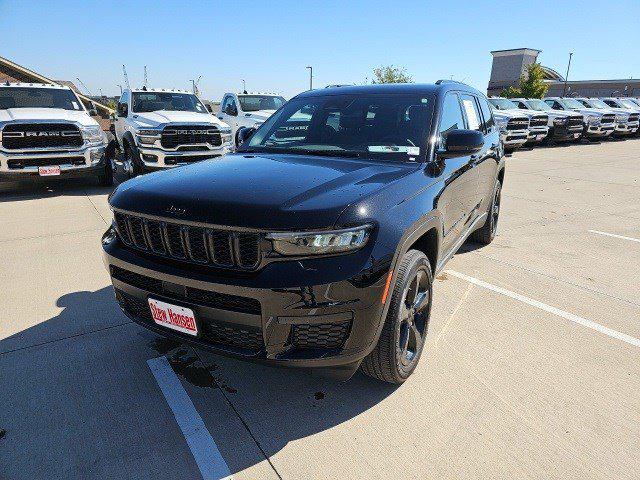 2023 Jeep Grand Cherokee L Altitude 4x4 2023 Jeep Grand Cherokee L Altitude 4x4