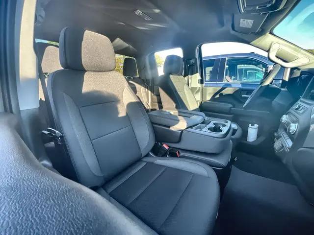 2026 GMC Sierra 2500HD Double Cab, Standard Bed, Pro, RWD