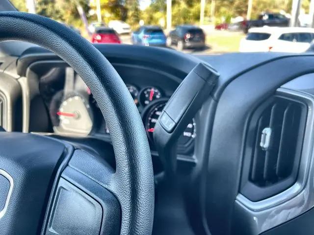 2026 GMC Sierra 2500HD Double Cab, Standard Bed, Pro, RWD