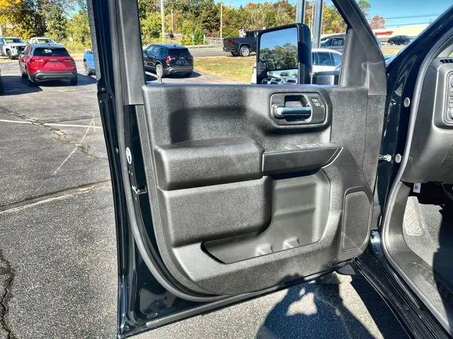 2026 GMC Sierra 2500HD Double Cab, Standard Bed, Pro, RWD