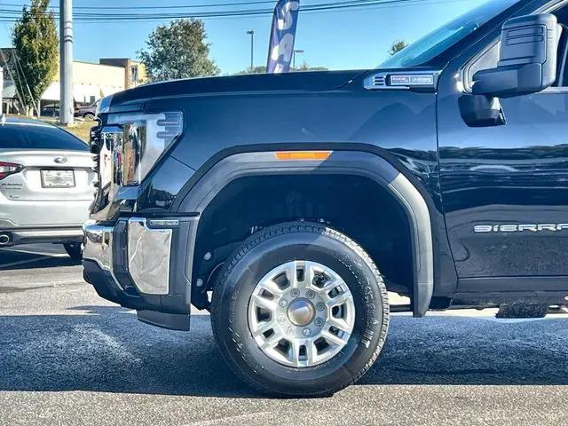 2026 GMC Sierra 2500HD Double Cab, Standard Bed, Pro, RWD