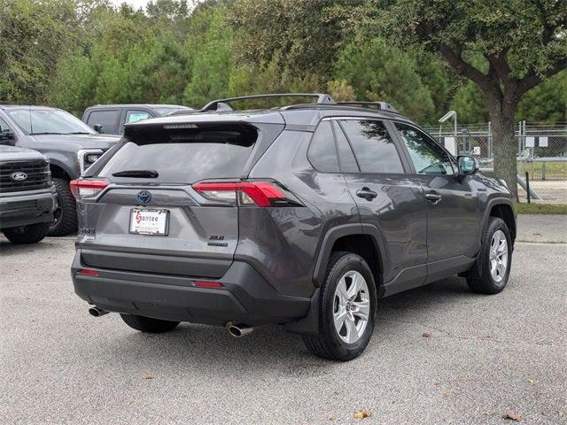 2021 Toyota RAV4 Hybrid XLE