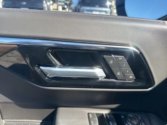 2026 Chevrolet Suburban High Country, RWD