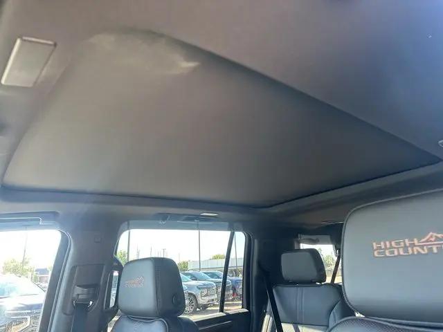 2026 Chevrolet Suburban High Country, RWD