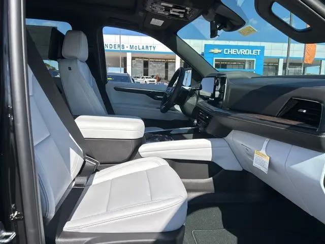 2026 Chevrolet Suburban Premier, RWD