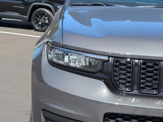 2025 Jeep Grand Cherokee L Altitude X 4x4
