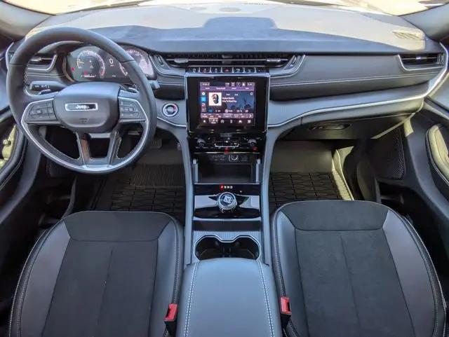2025 Jeep Grand Cherokee L Altitude X 4x4