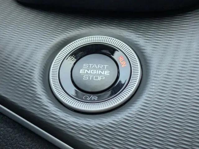 2025 Jeep Grand Cherokee L Altitude X 4x4
