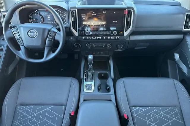 2026 Nissan Frontier Crew Cab SV 4x4