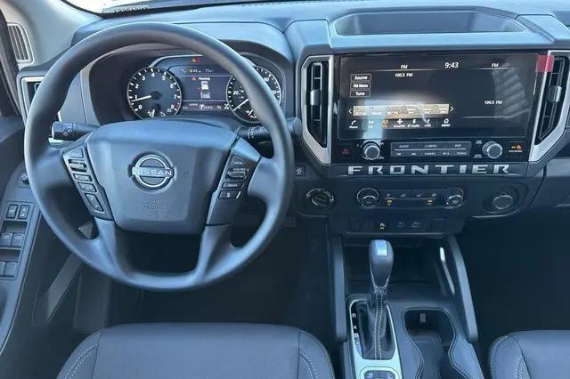 2026 Nissan Frontier Crew Cab SV 4x4