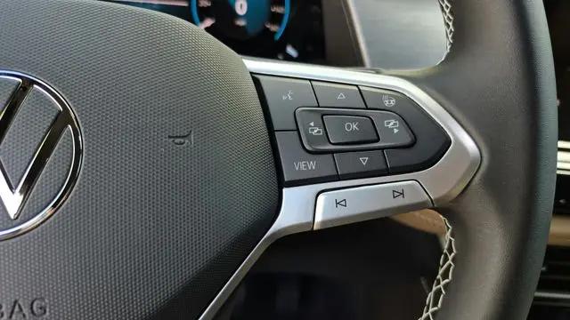 2026 Volkswagen Atlas Cross Sport SE with Technology