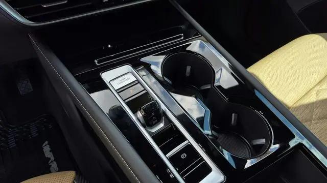 2026 Volkswagen Atlas Cross Sport SE with Technology