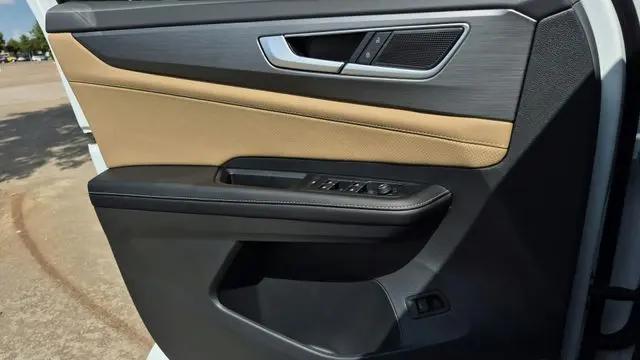 2026 Volkswagen Atlas Cross Sport SE with Technology