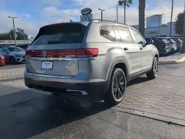 2026 Volkswagen Atlas SE with Technology