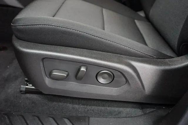 2026 Chevrolet Colorado WT, RWD