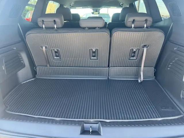 2026 GMC Acadia Elevation FWD