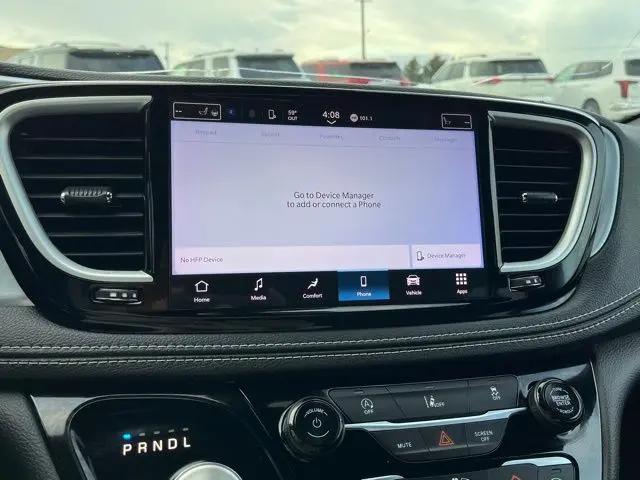 2022 Chrysler Pacifica Touring