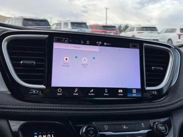 2022 Chrysler Pacifica Touring