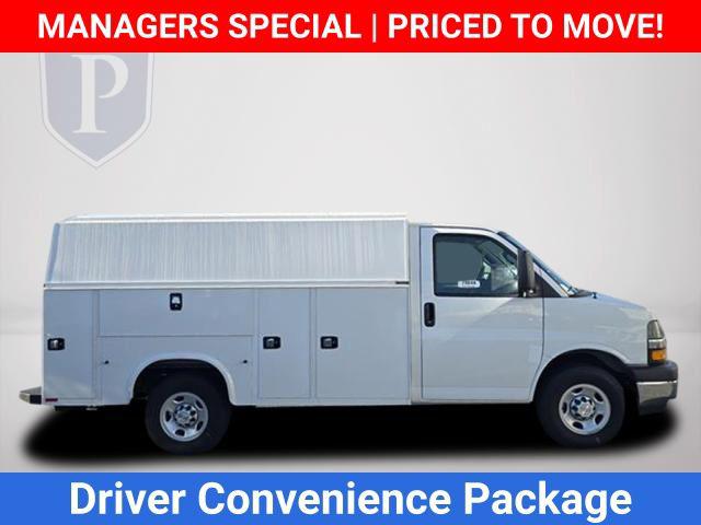 2025 Chevrolet Express Cutaway Work Van